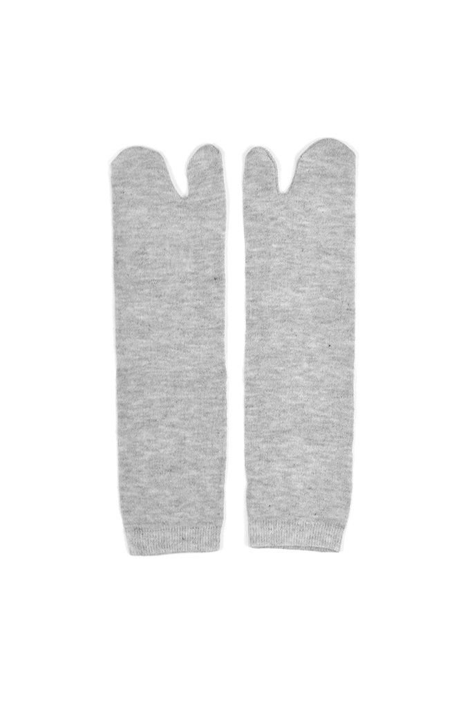 Off-Brand Tabi Socks, Grey